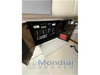 Boston Whaler 290 Outrage
