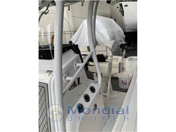 Wellcraft Marine 222 fisherman