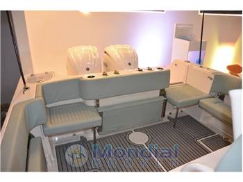 PIANTONI YACHTS 300 Center Console