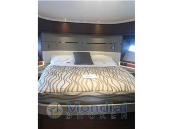 Princess Yachts S65