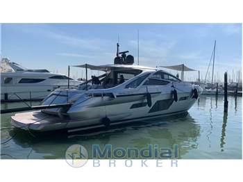 Pershing 7X