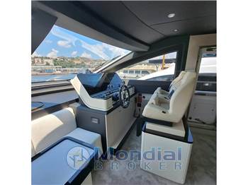 Azimut 78 Fly