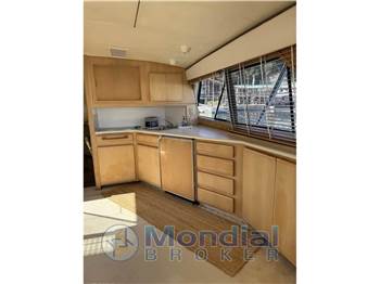 Bertram Yacht 43' Convertible