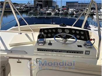 Bertram Yacht 46.6 Convertible