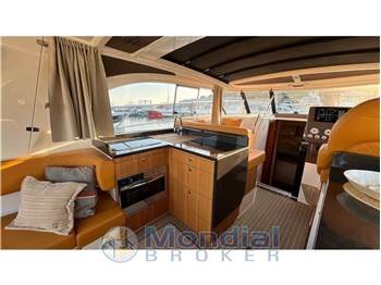 Marex 360 Cabriolet Cruiser