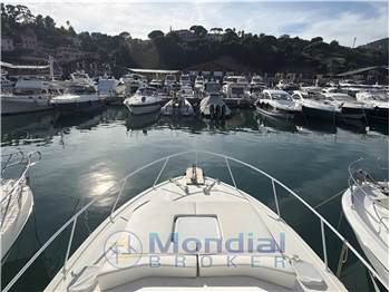 Bertram Yacht 37' Convertible