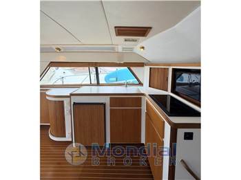 Bertram Yacht 37' Convertible