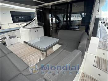 Azimut S6