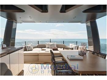 Azimut Seadeck 9