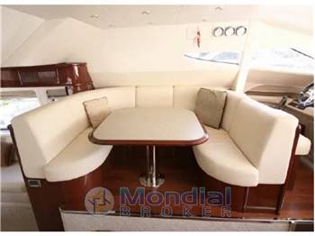 Marquis 560 Fly