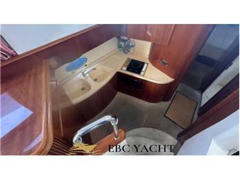 Azimut 42