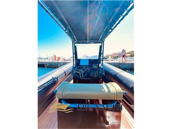 Sewater 28 Phanton T-Top