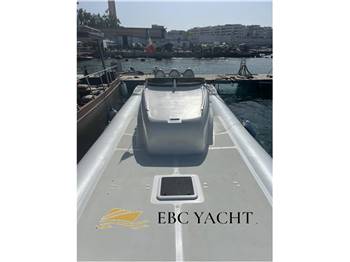 Doviboat Shuttle 120 Cabin