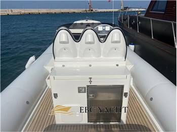 Doviboat Shuttle 120 Cabin