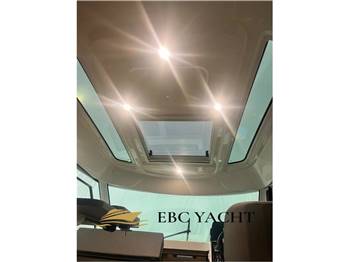 Beneteau Antares 9 Nuovo KM Zero