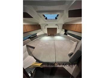 Beneteau Antares 9 Nuovo KM Zero