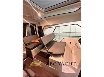 Beneteau Antares 9 Nuovo KM Zero