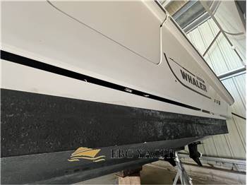 Boston Whaler 370 Outrage