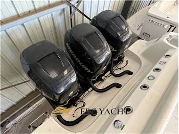 Boston Whaler 370 Outrage
