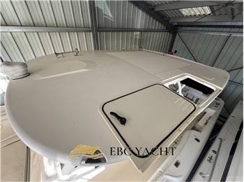 Boston Whaler 370 Outrage