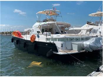 Lagoon Power 43