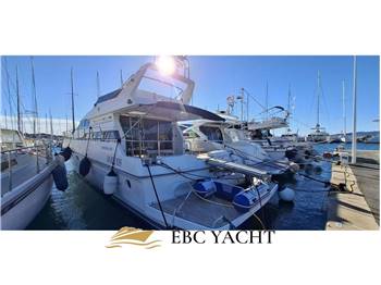 Mochi 56 Flybridge