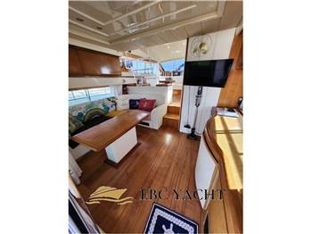Mochi 56 Flybridge