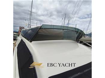 Ferretti 48 Fly