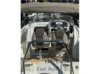Jeanneau Cap Camarat 7.5 WA