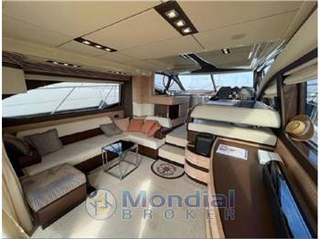 Azimut 53 fly