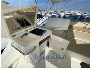 Azimut 53 fly