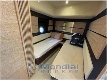 Azimut 53 fly
