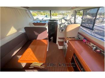 Jeanneau Merry Fisher 10