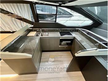 Azimut S7