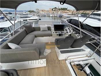 Azimut S7