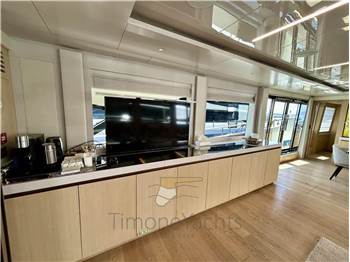 Monte Carlo Yachts MCY 96 Fly