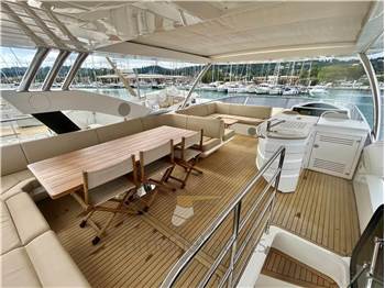 Sunseeker 75 YACHT