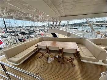 Sunseeker 75 YACHT