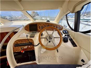 Azimut 42 Fly