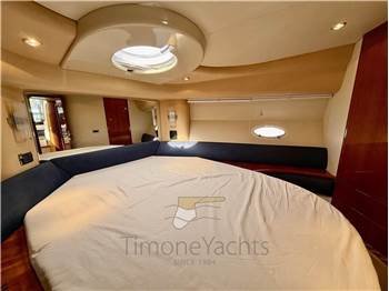 Azimut 42 Fly