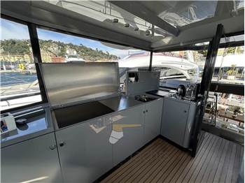 Arcadia Yachts Sherpa 60
