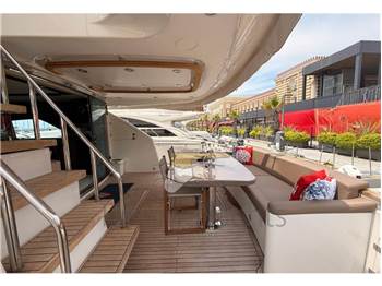 Fairline SQUADRON 78