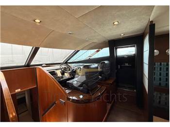 Fairline SQUADRON 78