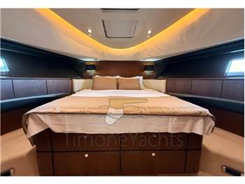 Fairline SQUADRON 78
