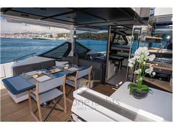 Azimut S7