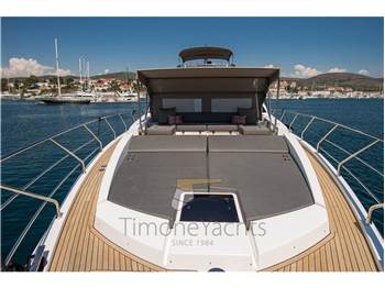 Azimut S7