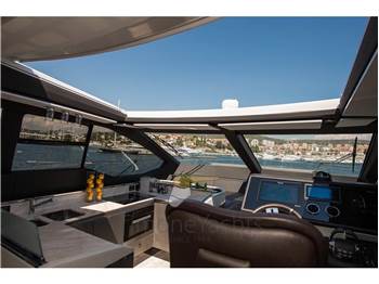 Azimut S7