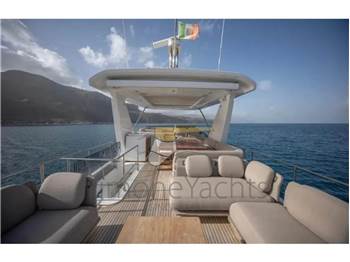 Azimut 66 Flybridge