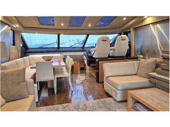 Princess Yachts V78