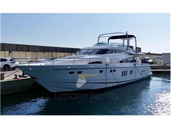 Fairline SQUADRON 74